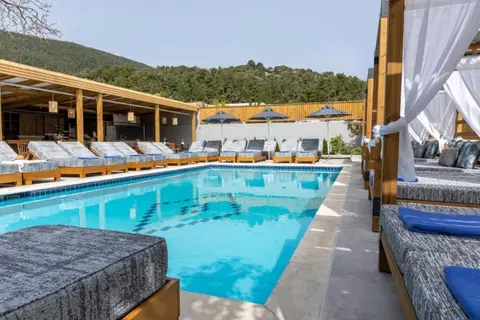 Thalassa Collection - Theros in Skiathos