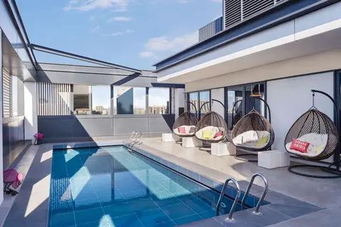 Hampton by Hilton Dubai Al Seef in Dubai