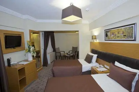 Mirilayon in İstanbul, foto 28