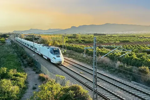 Ontdek de Andalusische steden per trein in Hernani — foto 5