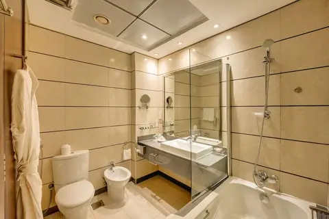 Copthorne Hotel Dubai in Dubai — foto 20