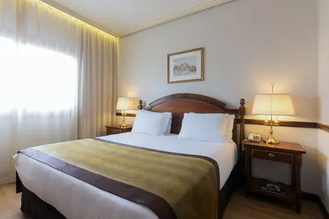 Dorma Reina Isabel in Ávila — foto 13