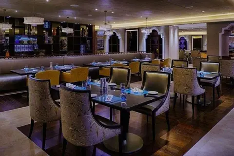 Dusit Thani Hotel Abu Dhabi in آل نَهيان — foto 10