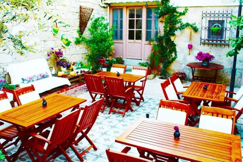 Lilyum Alaçati-Tas Ev in Cesme — foto 3