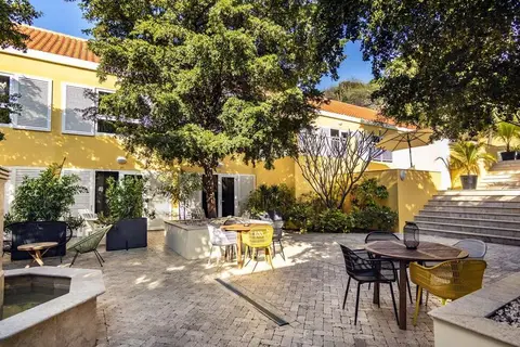 Bayside Boutique Hotel Curacao in restaurant pictures — foto 7