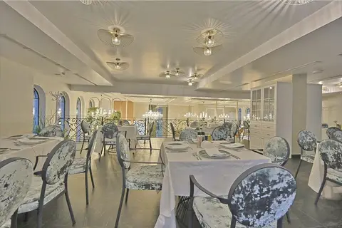 Hotel Martiness in Durres — foto 22