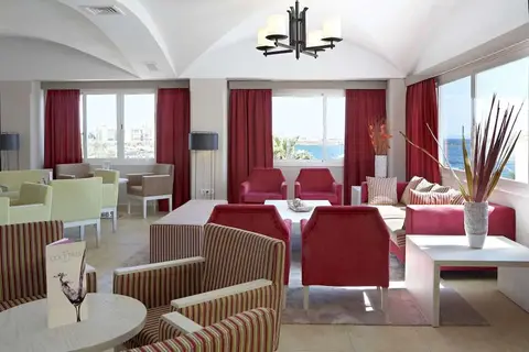 Universal Hotel Romantica in Colònia de Sant Jordi — foto 16