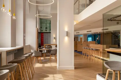 Hotel Holiday Inn Express Edinburgh City Centre in Edinburgh — foto 8