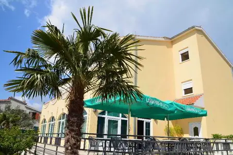 Hotel Adria in Kastel Stafilic — foto 6