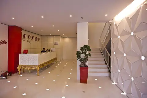 Graffit Gallery Hotel in Varna — foto 12