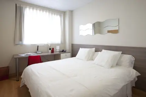 Vértice Roomspace Madrid in Madrid — foto 3