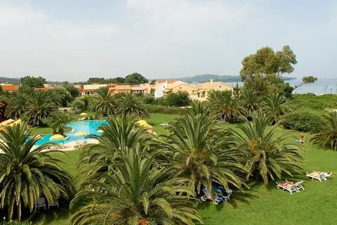St. George's Bay Country Club in Αχαράβη — foto 20
