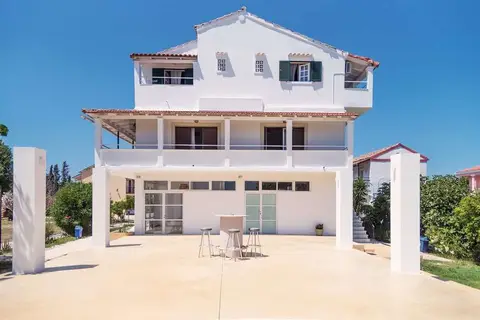 Seaside Resorts in Δημοτική Ενότητα Λευκιμμαίων — foto 18