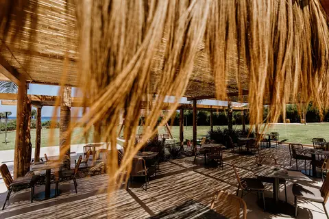 Cavo Zoe Seaside Hotel in Παραλίμνι — foto 17