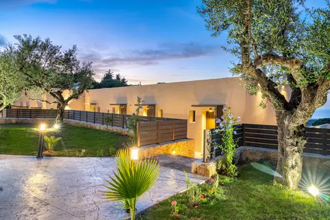 Helena's Aether Suites in Δημοτική Ενότητα Αρκαδίων — foto 25