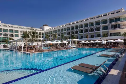 Karmir Resort & Spa in Kemer