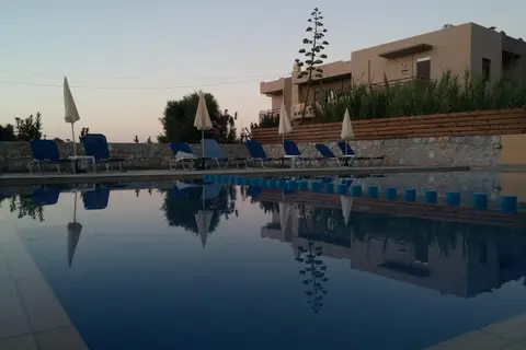 Gerona Mare Apartments in Γεράνι — foto 26