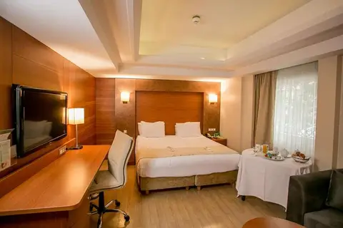 Holiday Inn Istanbul City in İstanbul — foto 3