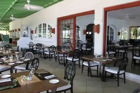 Mango Bay Hotel in Holetown — foto 5