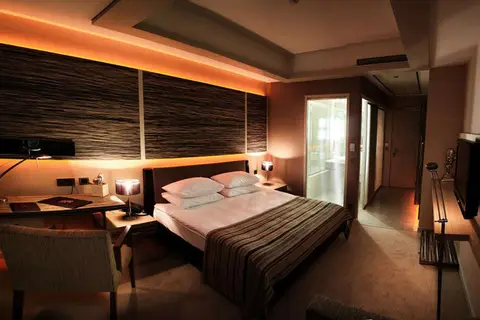 Cratos Premium Hotel & Casino in Girne — foto 3