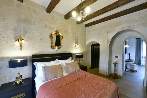 Sacred Mansion in Göreme — foto 18