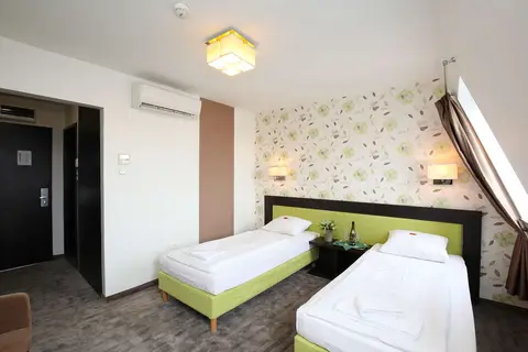Medos Hotel Budapest in Boedapest — foto 2