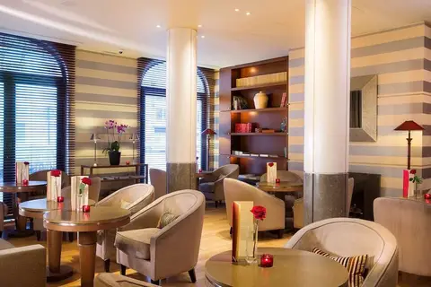 Grand Hotel Champs Elysees in Parijs, foto 12