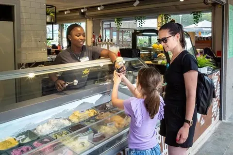 Camping hu Birkelt Village in Larochette — foto 2