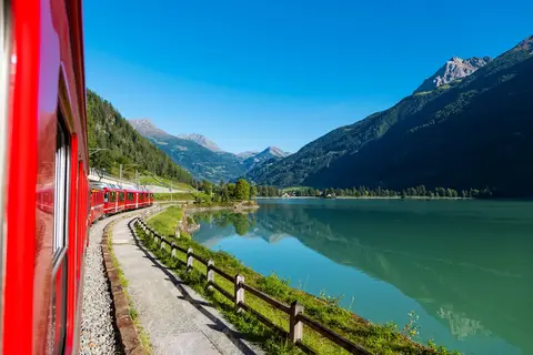 Glacier- en Bernina Express in Zwitserse treinen — foto 32
