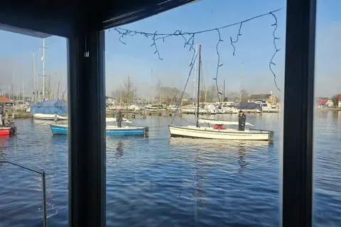 Huren Houseboat Heeg foto 4