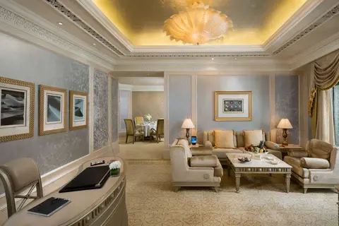 Emirates Palace Mandarin Oriental in Abu Dhabi — foto 24