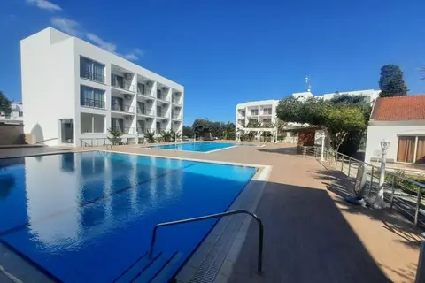 Rose Gardens Hotel in Lapta