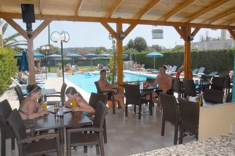 Barbie Hotel & Apartments in Trianda (Ialysos), foto 15