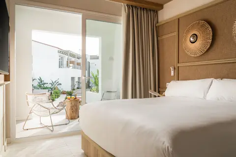 Villas & Bungalows del Lago in Cala'n Bosch — foto 17