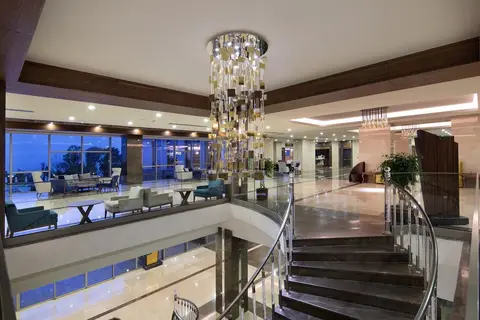 Ramada Resort by Wyndham Kusadasi in Kusadasi — foto 14