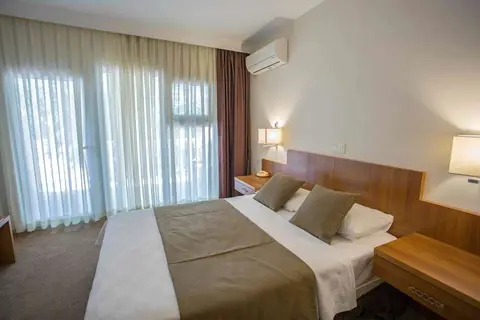 Melis Hotel in Kuşadası — foto 3