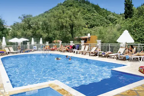 Angelica in Άγιος Γόρδιος — foto 11