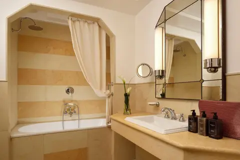 Grand Hotel Savoia in Genua — foto 21