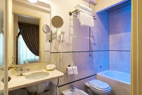 Grand Hotel Europa in Napels, foto 11