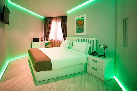 Metro Hotel Tirana in Tirana — foto 4