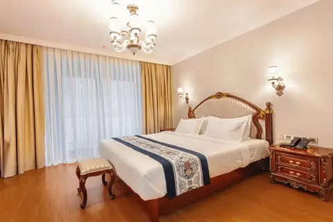 Panorama Lisi Grand Hotel in Tbilisi — foto 2