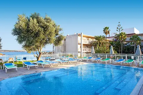 Club Hotel Aguamarina in es Mercadal — foto 30