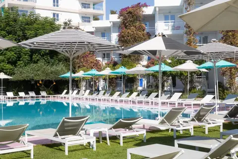 Marathon Beach in Δημοτική Ενότητα Νέας Φιλαδέλφειας — foto 5
