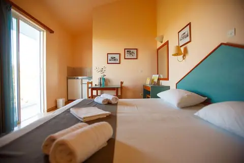 Filoxenia Hotel - Apartments in Θεολόγος — foto 21