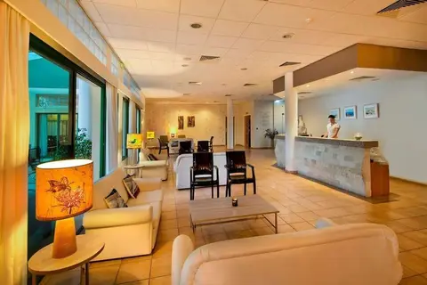 Natura Beach Hotel & Villas in Πόλις Χρυσοχούς — foto 18