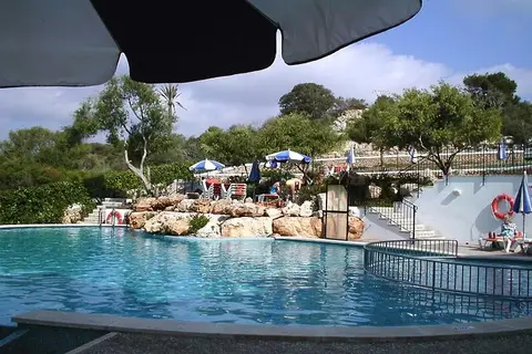 Petit Xuroy Apartments in Sant Lluís — foto 18