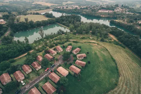 Vakantiepark Hameaux Des Lacs in Monclar-de-Quercy — foto 23