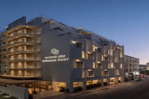 Mitsis N'U Piraeus Port in Piraeus — foto 10