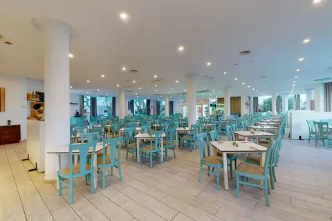 Tropic Garden Hotel & Apartments in Santa Eulària des Riu — foto 24