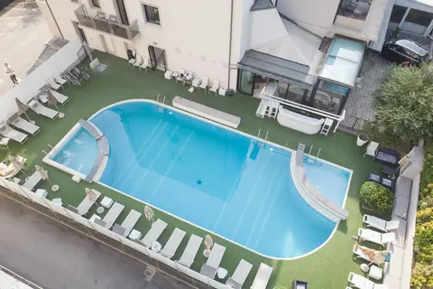 Ferretti Beach in Rimini, foto 17